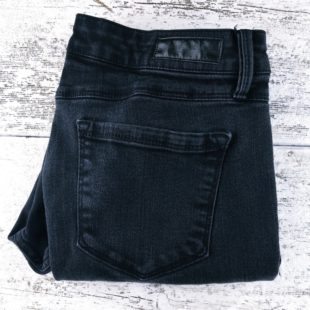Kenneth Cole ~ Jess Skinny Jeans